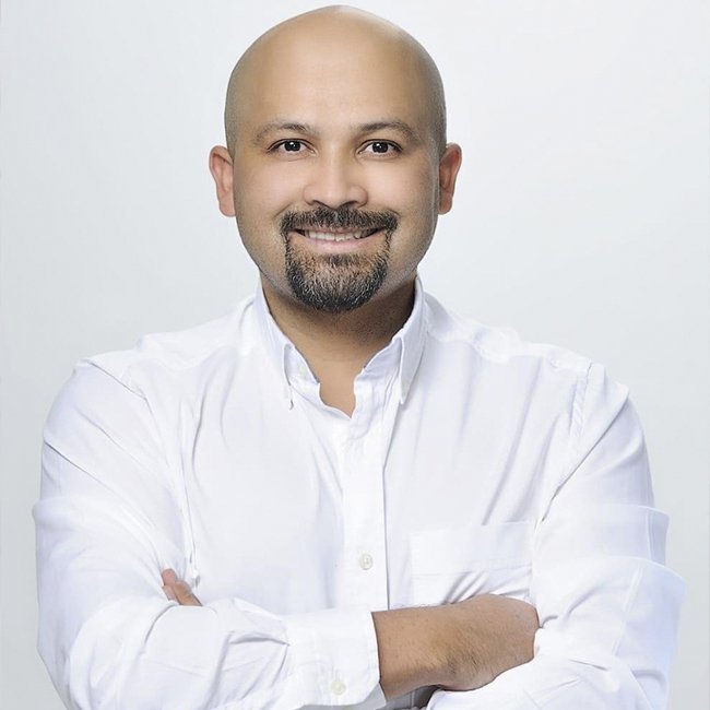 Dr. Marcelo R. Numbela Zeballos